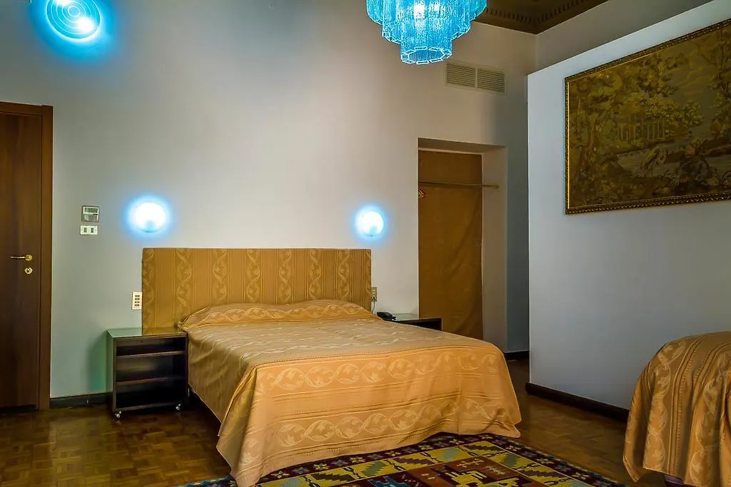 Hotel Luisa  Milan