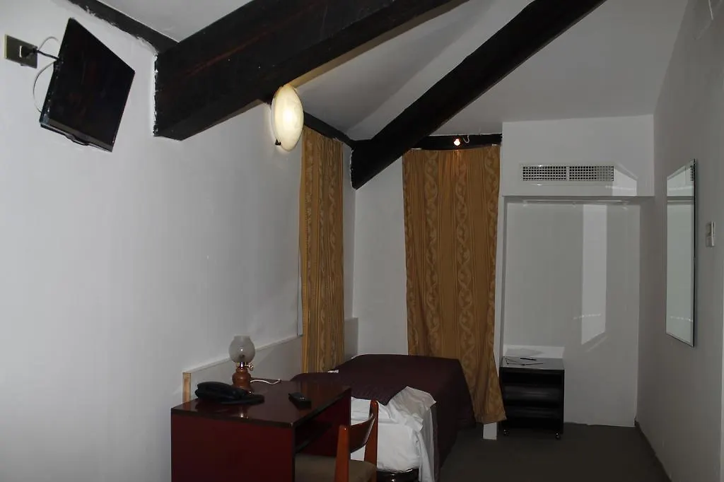 Hotel Luisa Milan