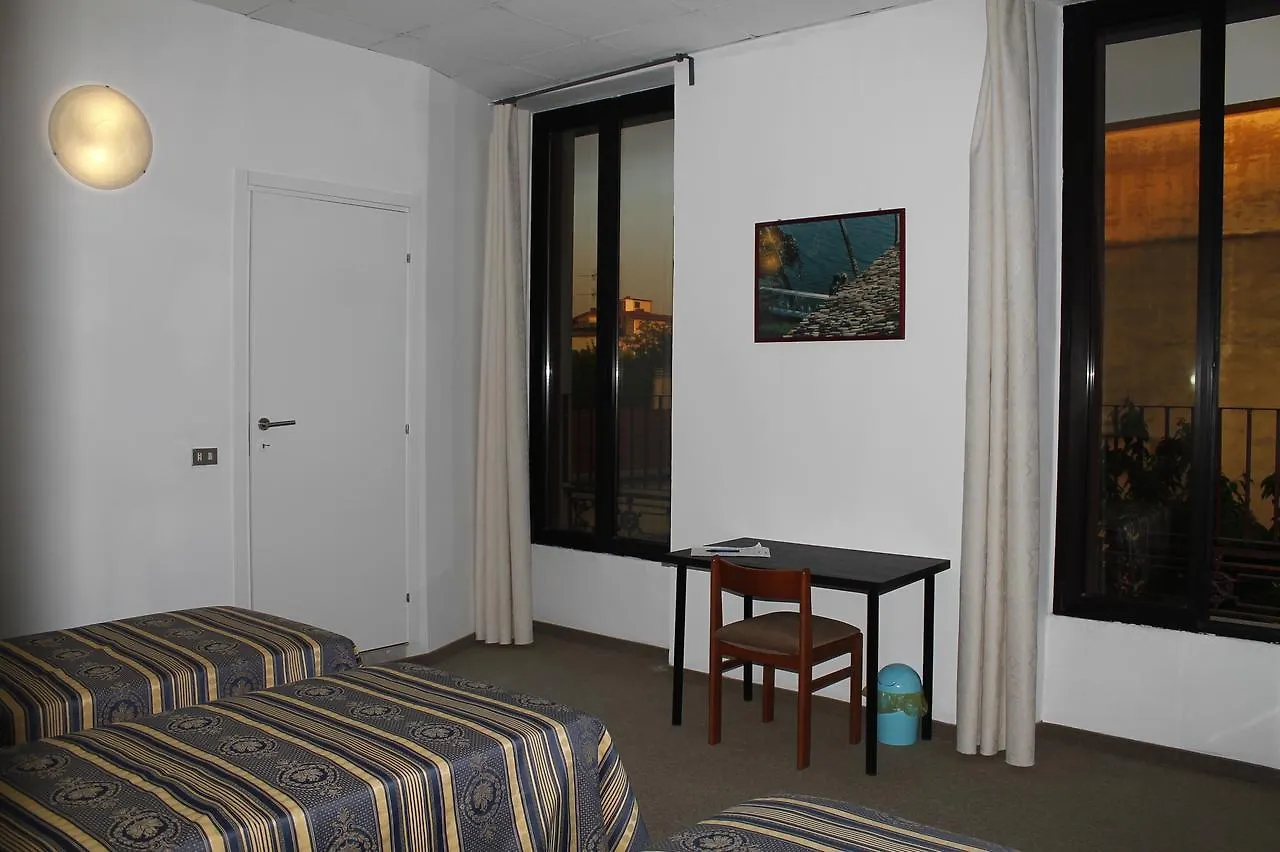 **  Hotel Luisa Italy