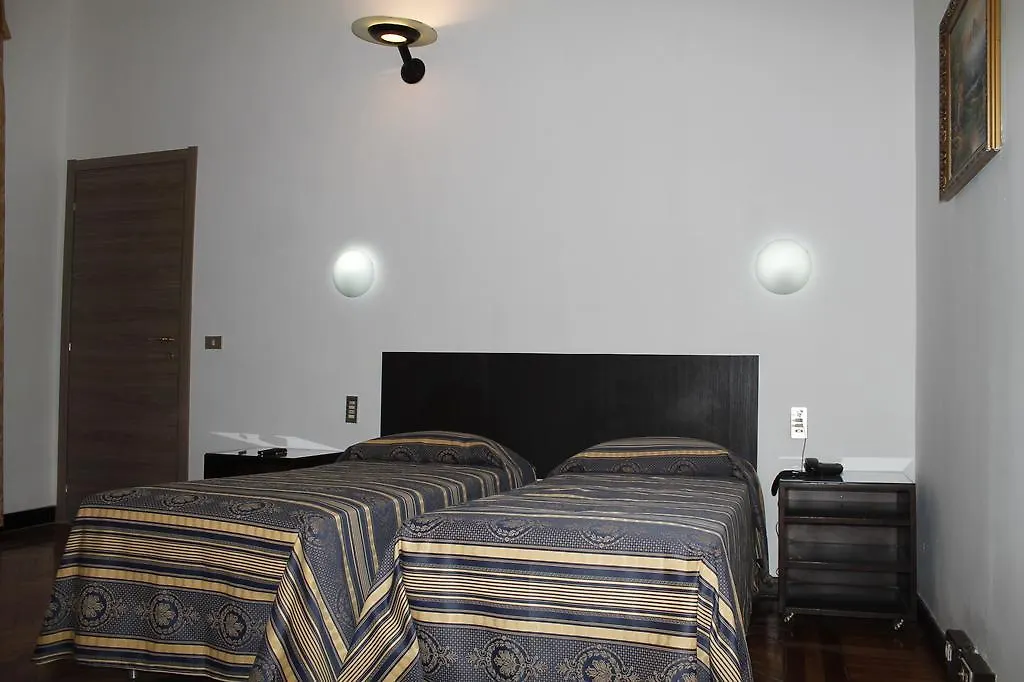 **  Hotel Luisa Italy