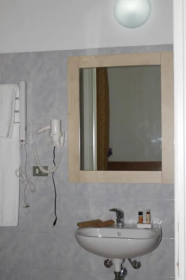 **  Hotel Luisa Italy
